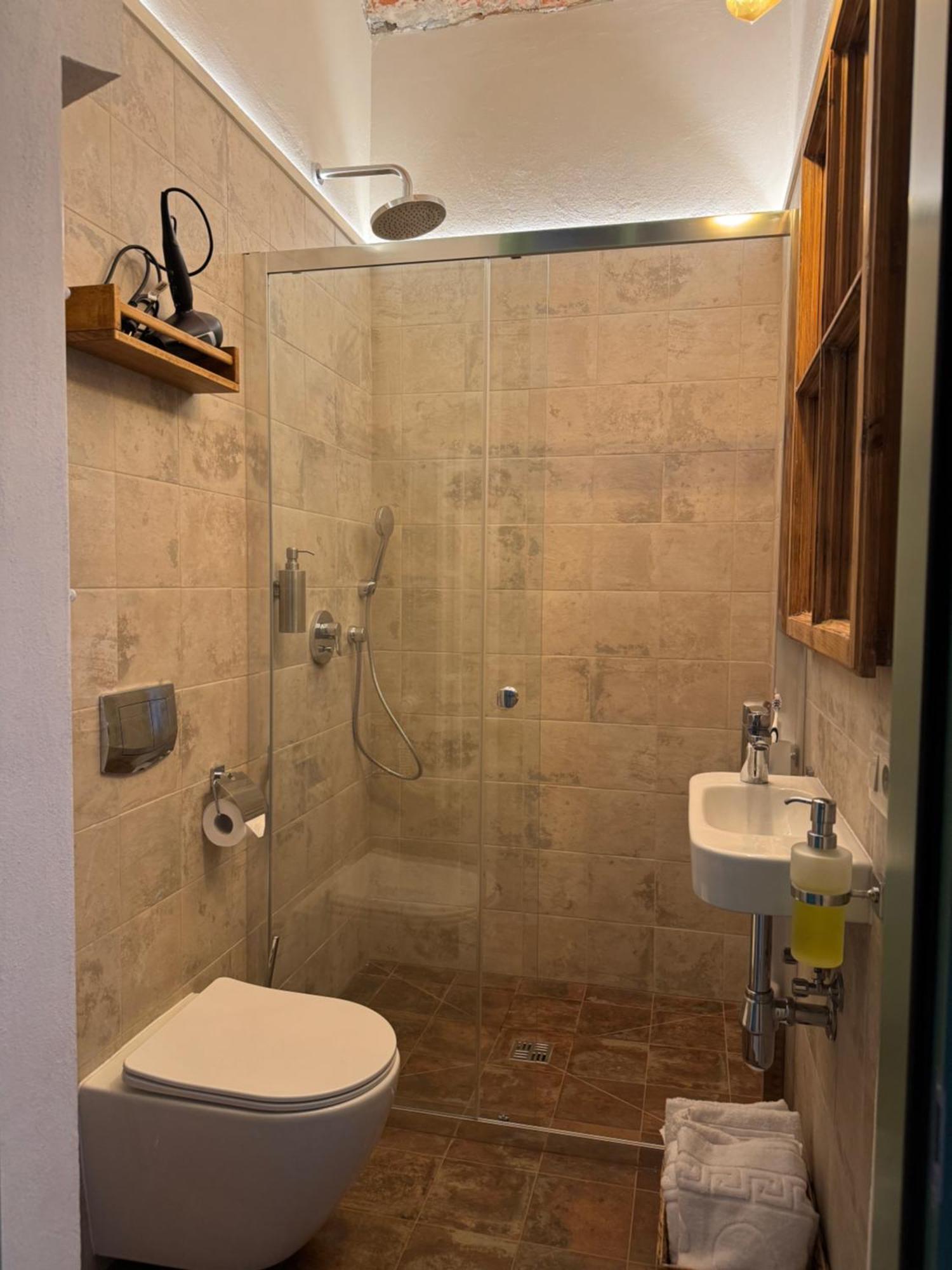 Elite Apart Near Svoboda Avenue Lviv Kültér fotó