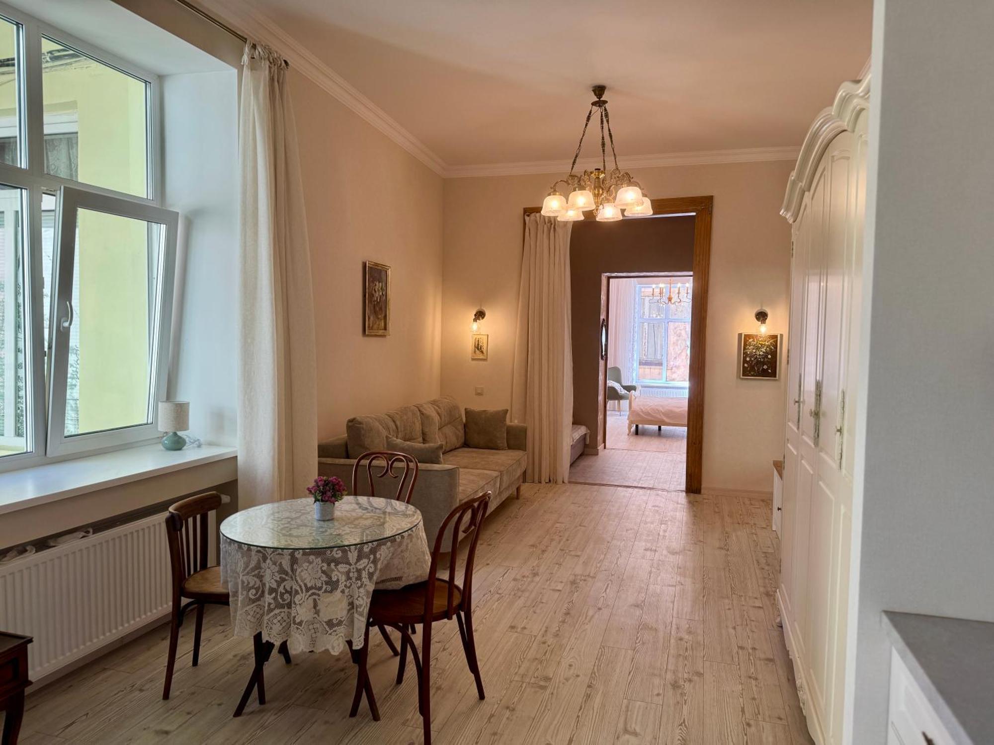 Elite Apart Near Svoboda Avenue Lviv Kültér fotó