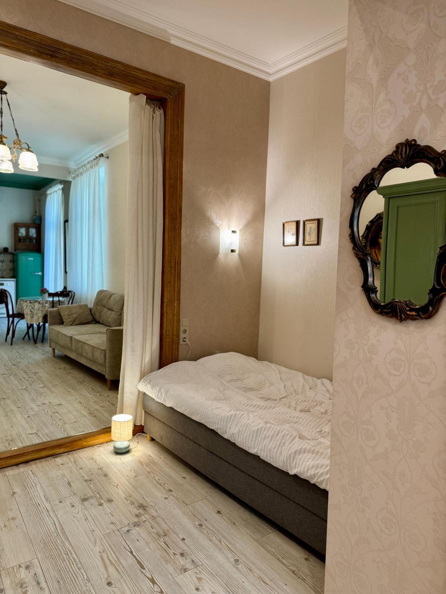 Elite Apart Near Svoboda Avenue Lviv Kültér fotó